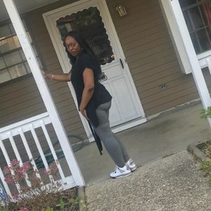 Meet your Posher, Renay